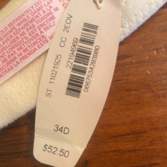 Brand new Victorias Secret body by Victoria lined Demi - Picture 6 of 6